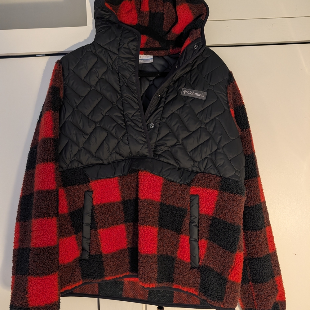 Columbia Red and Black Buffalo Plaid Fleece Hooded Pullover